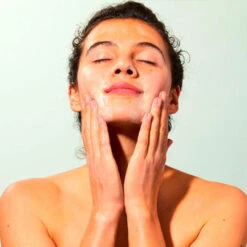 NUXE BIO Pflanzliches Reinigungsöl Für Gesicht Und Körper 200 Ml -Payo Haarpflege Geschaft 1380281 NUXE BIO Pflanzliches Reinigungsoel fuer Gesicht und Koerper 200 ml.bce6279b